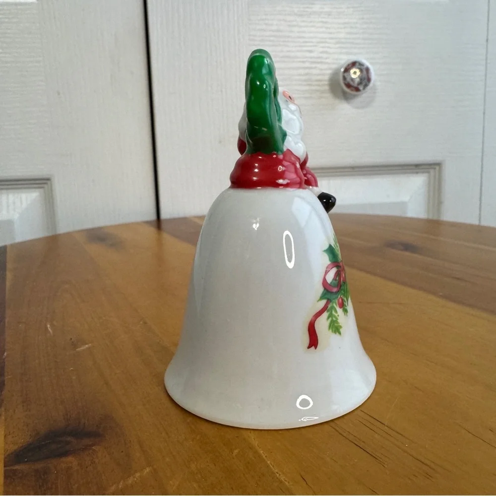 Vintage Santa Claus mistletoe Christmas‎ hand bell